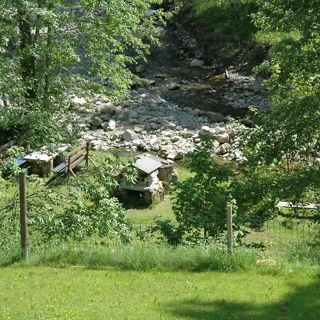 Spacious Chalet In Eriz With Riverside Garden Chalet